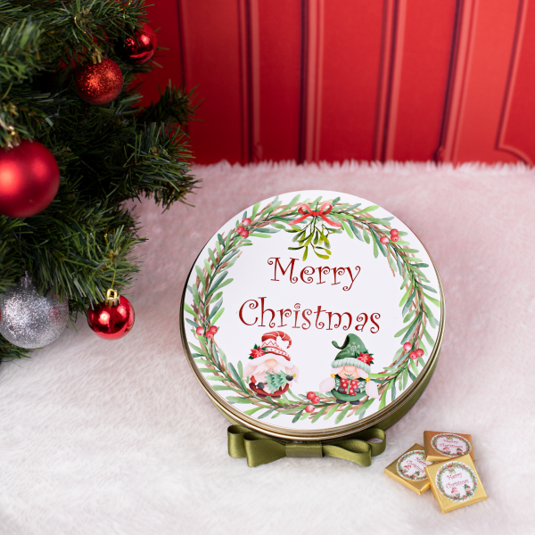 Metal Kutuda Etiketli 100 Çikolata Yılbaşı Konseptli