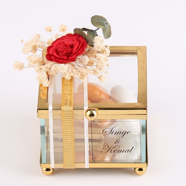 Kare Cam Kutuda Çikolata ve Draje