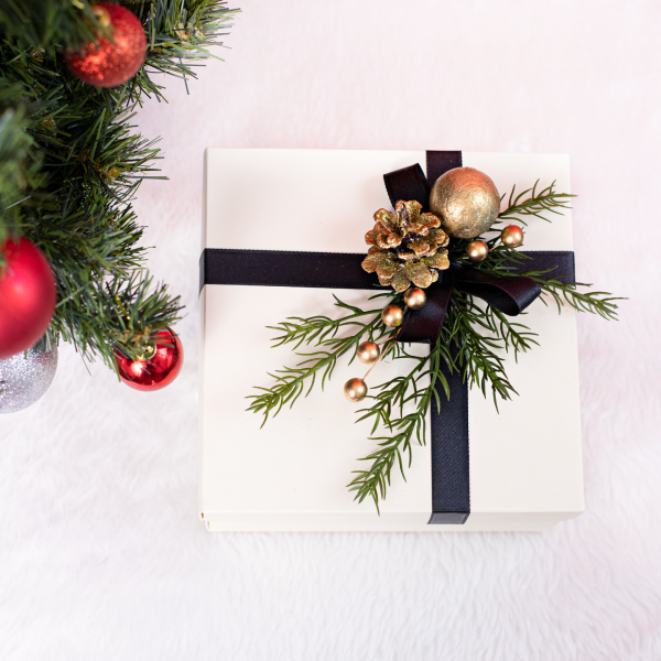 Hediye Kutusu - Yılbaşı Konseptli GBX002 20×20×10 cm