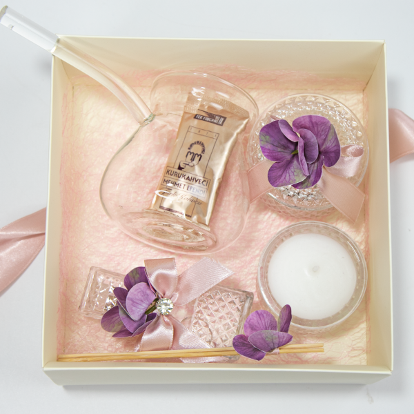Kutulu Set 6 - Kadınlar Günü Hediyesi