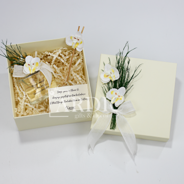 Kutulu Oda Kokusu 1 - Kadınlar Günü Hediyesi